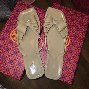 BCBGeneration Cream Bow Sandals